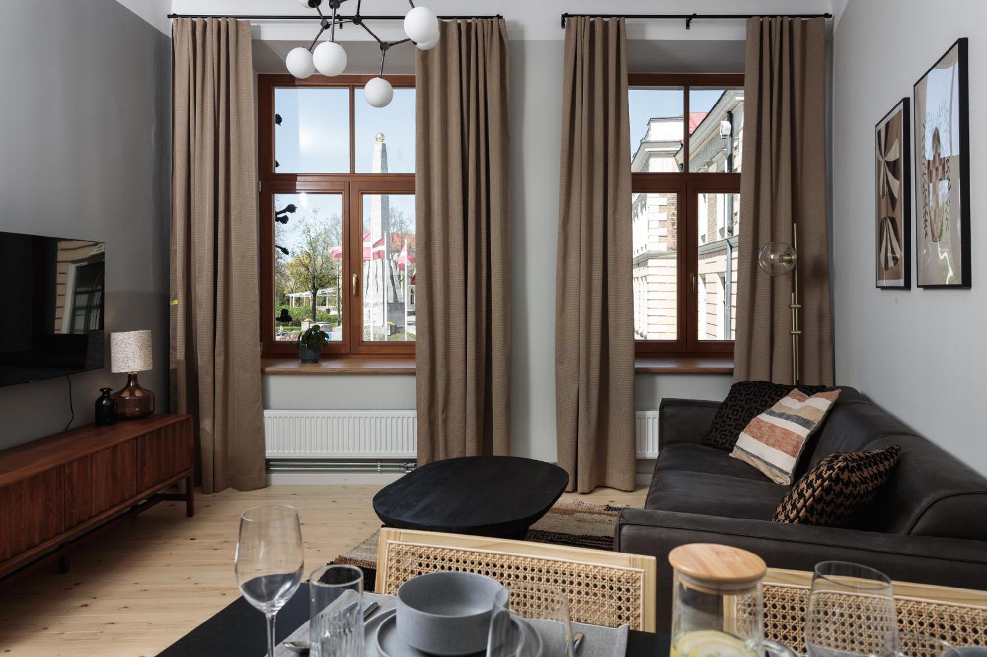 Centra Nams - Center Apartments Cesis Bagian luar foto